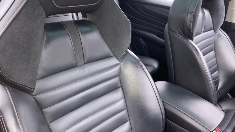 MG Hs 1.5 T-GDI Exclusive 5dr DCT Petrol Hatchback